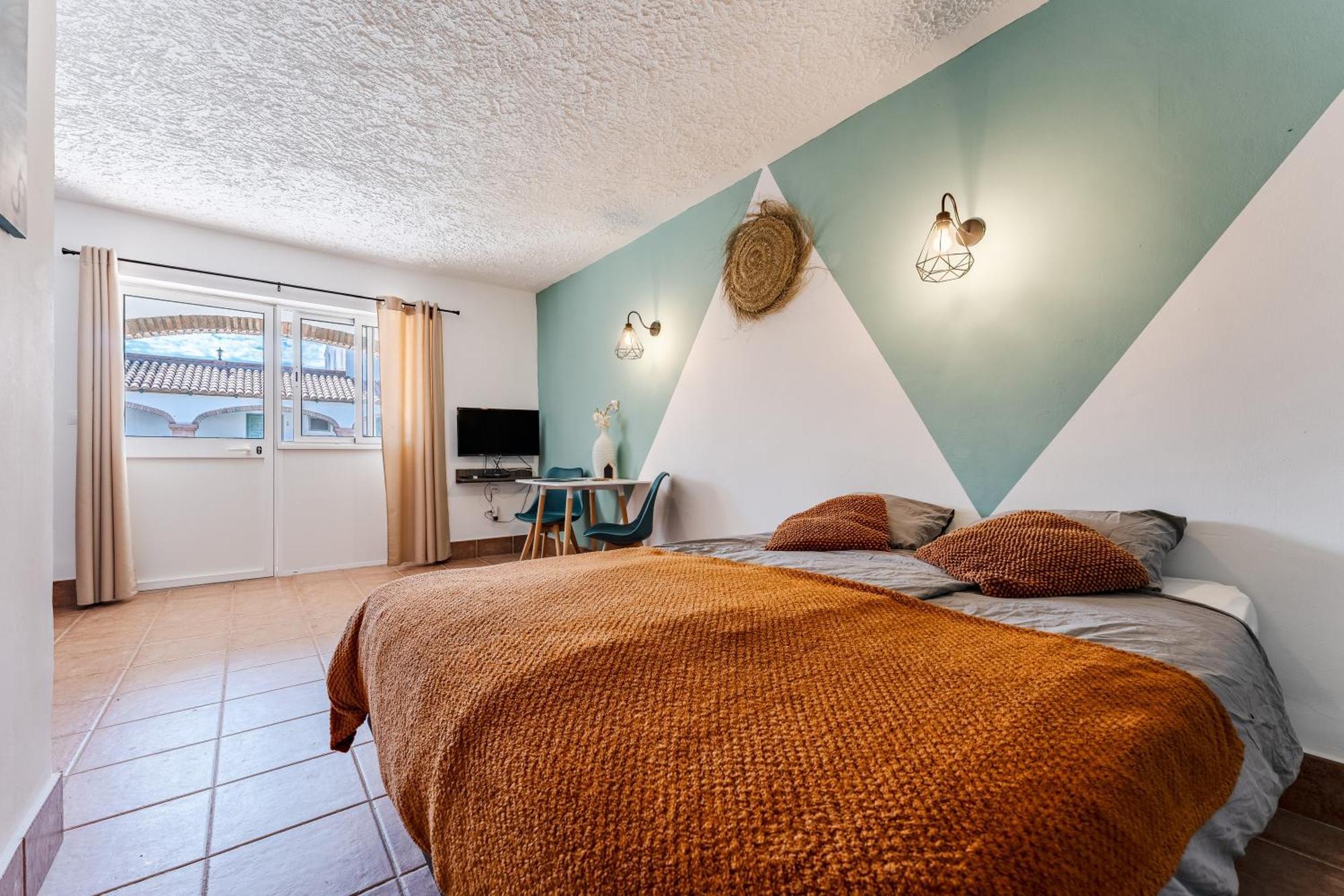 La Casa De Familia Bed & Breakfast Malaga Bagian luar foto