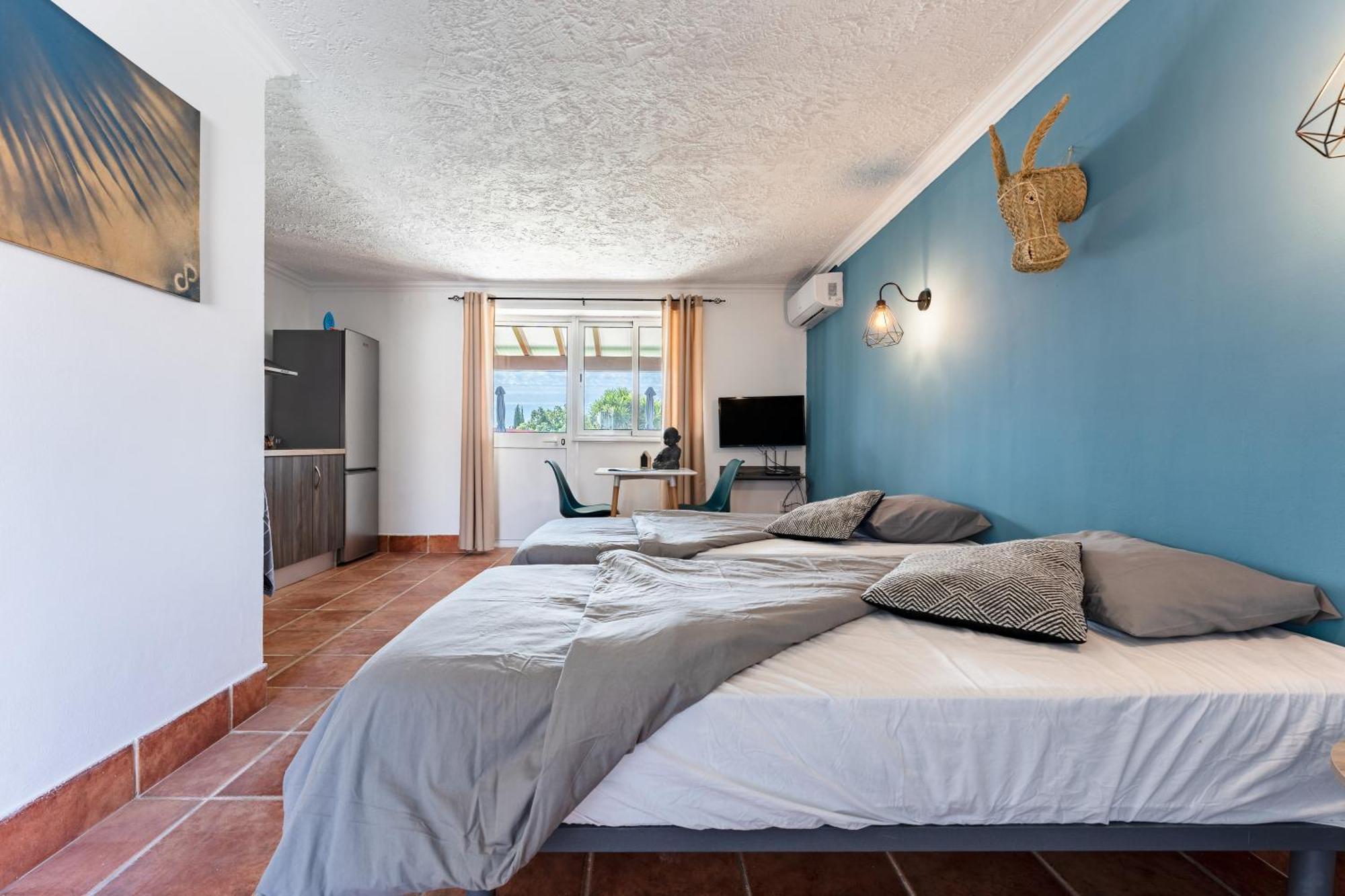 La Casa De Familia Bed & Breakfast Malaga Bagian luar foto
