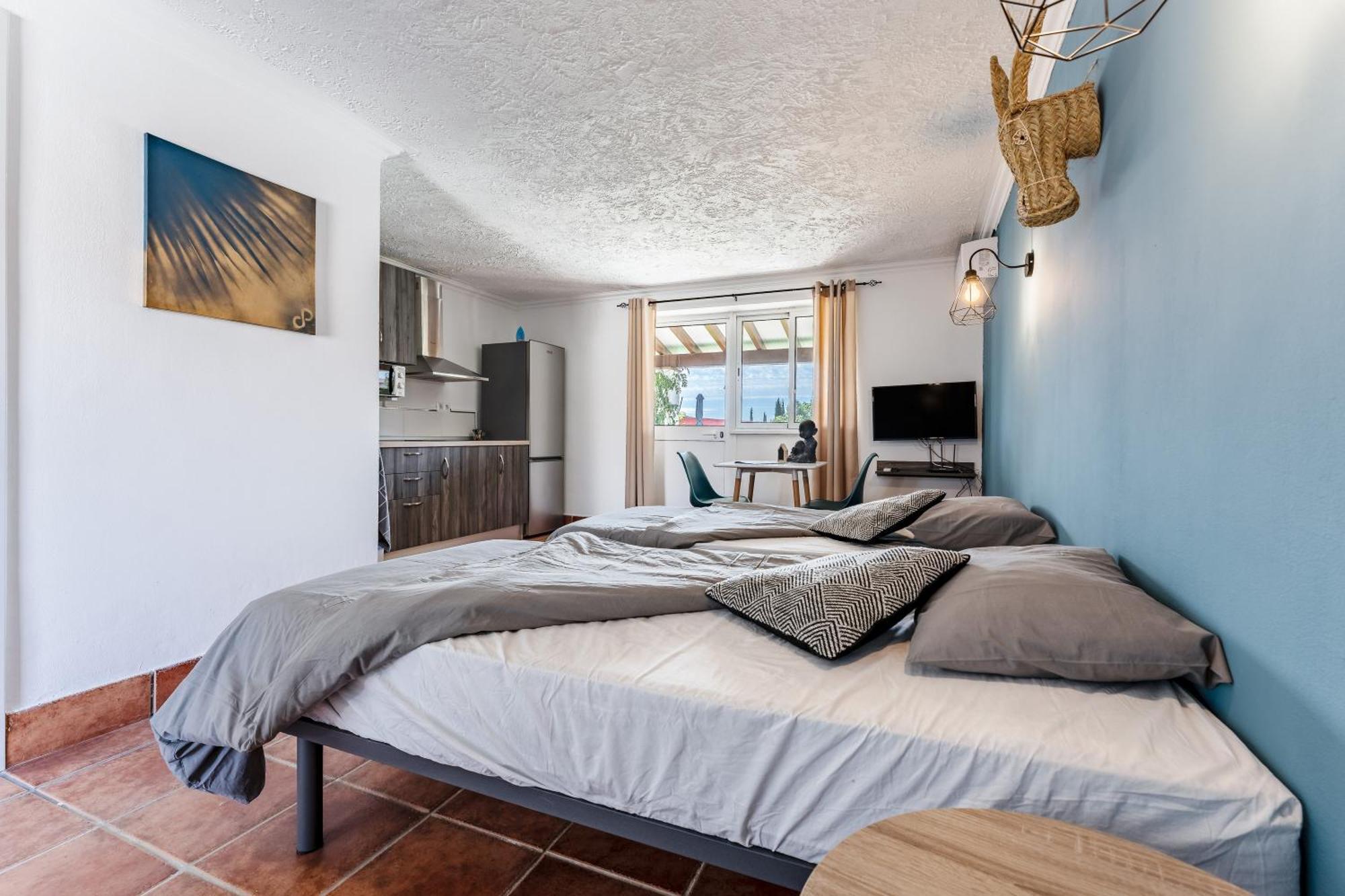 La Casa De Familia Bed & Breakfast Malaga Bagian luar foto