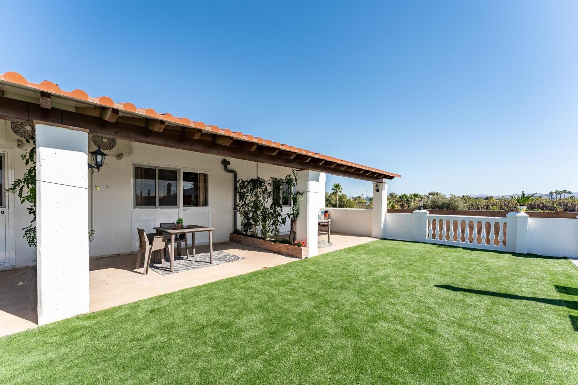 La Casa De Familia Bed & Breakfast Malaga Bagian luar foto