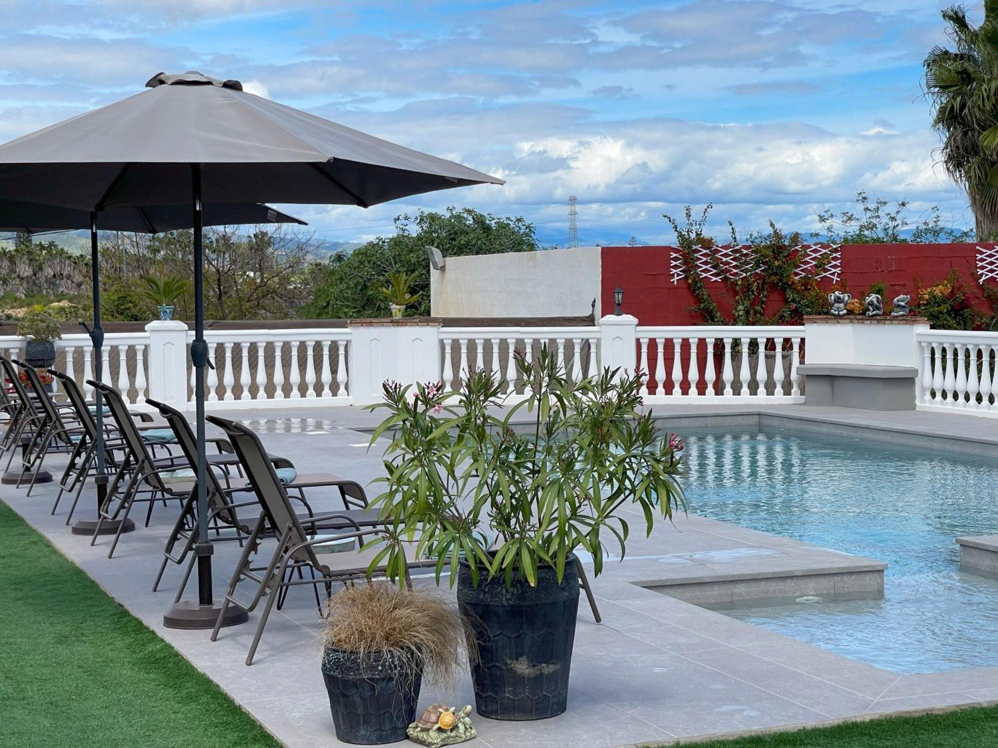 La Casa De Familia Bed & Breakfast Malaga Bagian luar foto