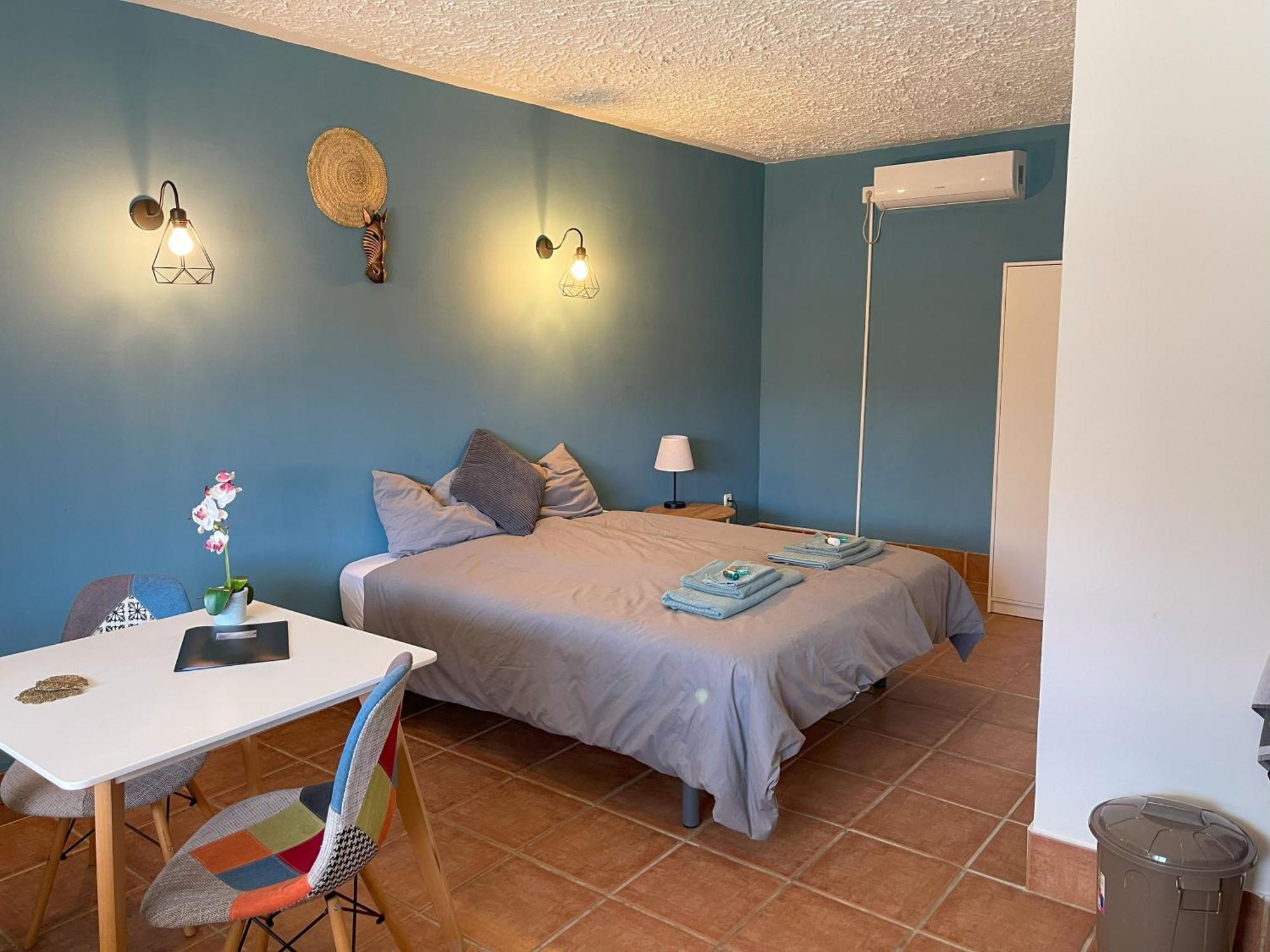 La Casa De Familia Bed & Breakfast Malaga Bagian luar foto