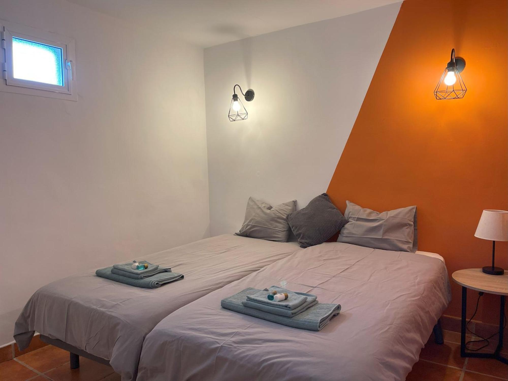 La Casa De Familia Bed & Breakfast Malaga Bagian luar foto